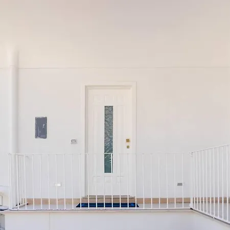 Apartment Blue Essence *