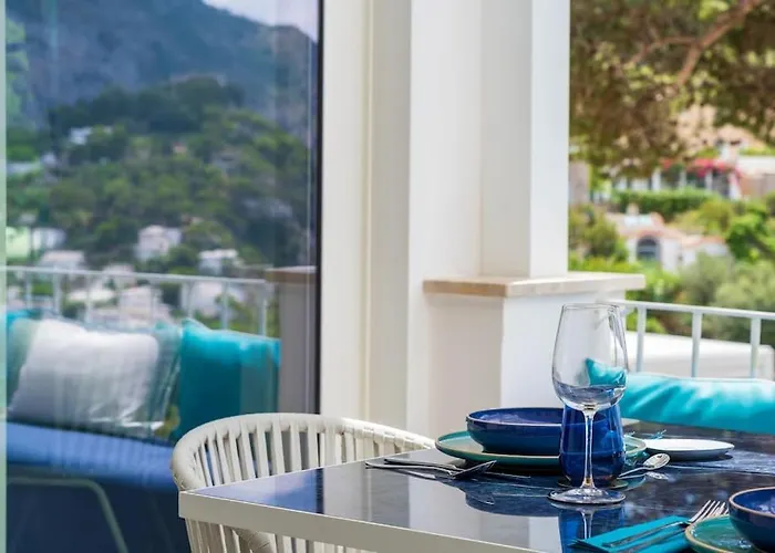 Blue Essence Apartment *